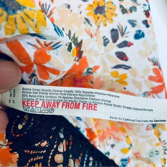 Intimately Free People NEW Say It To Me Floral Ruffle Tie Front Bodysuit Medium - Picture 8 of 9